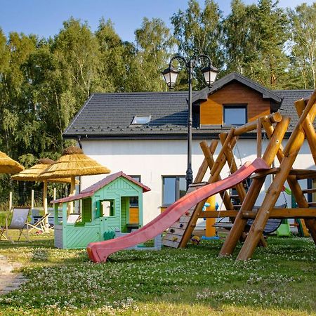 Osada Sluszewo - Apartamenty Restauracja Wydarzenia グニエビノ エクステリア 写真