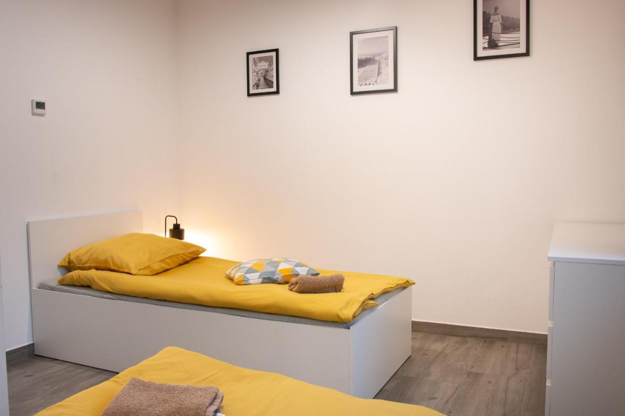 Osada Sluszewo - Apartamenty Restauracja Wydarzenia グニエビノ エクステリア 写真