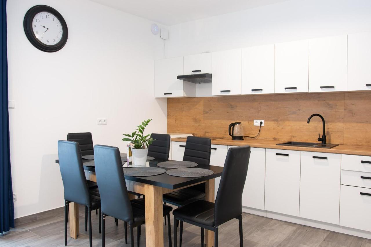 Osada Sluszewo - Apartamenty Restauracja Wydarzenia グニエビノ エクステリア 写真